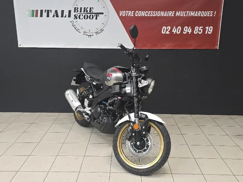 XSR 125 Legacy
