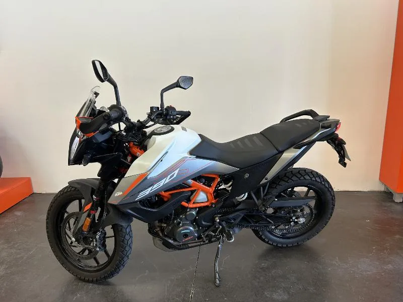 390 ADVENTURE