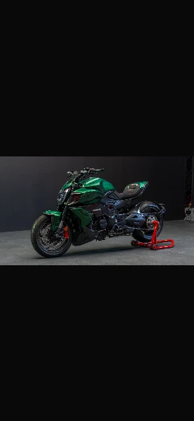 DIAVEL V4