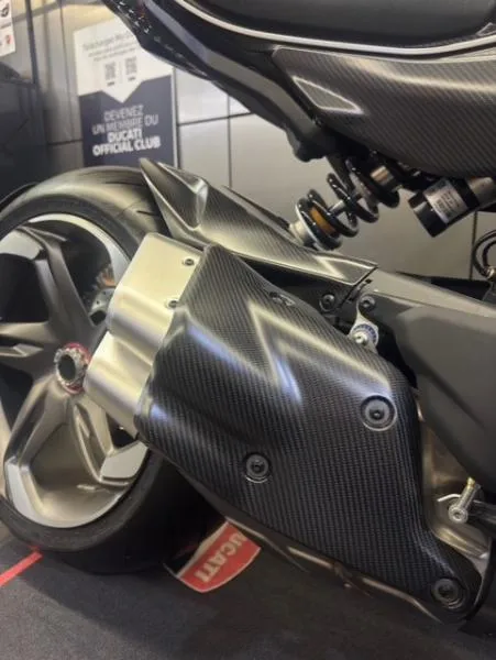 DIAVEL V4