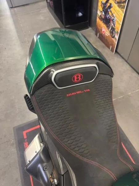 DIAVEL V4