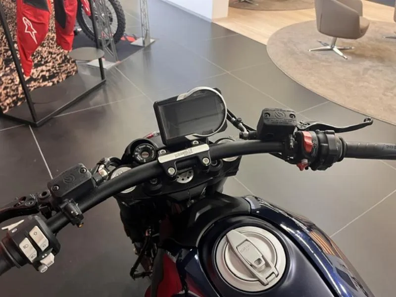 SCRAMBLER