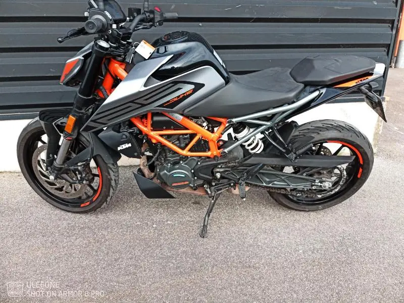 125 DUKE ABS