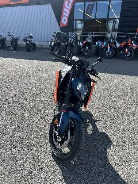 125 DUKE 2024