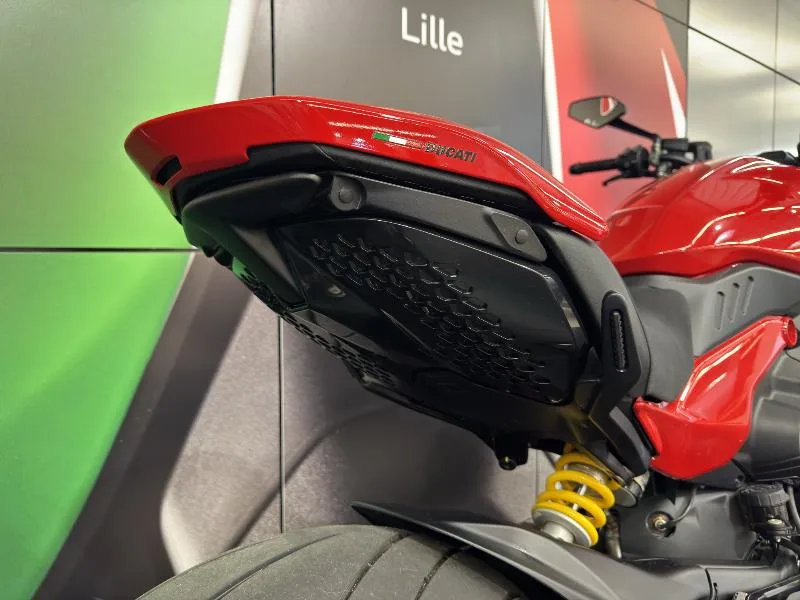 DIAVEL V4