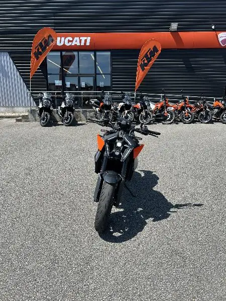 990 DUKE