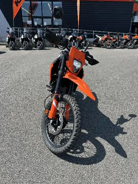 390 ENDURO
