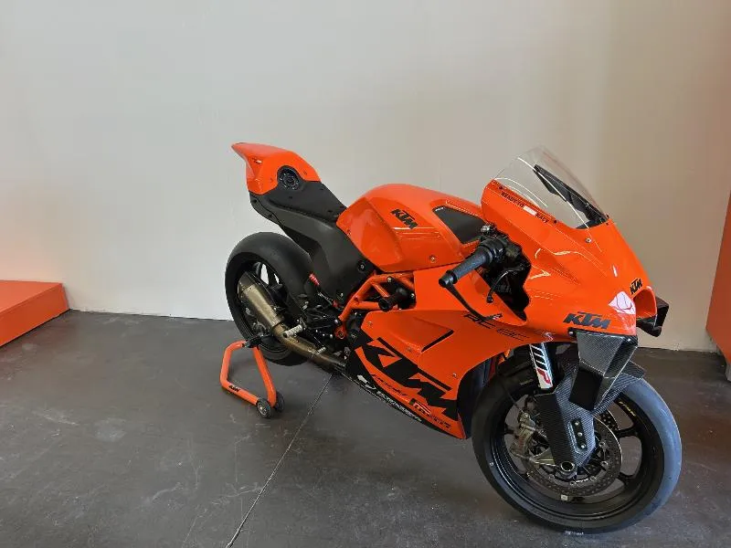 RC 8C