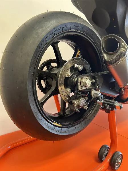 RC 8C