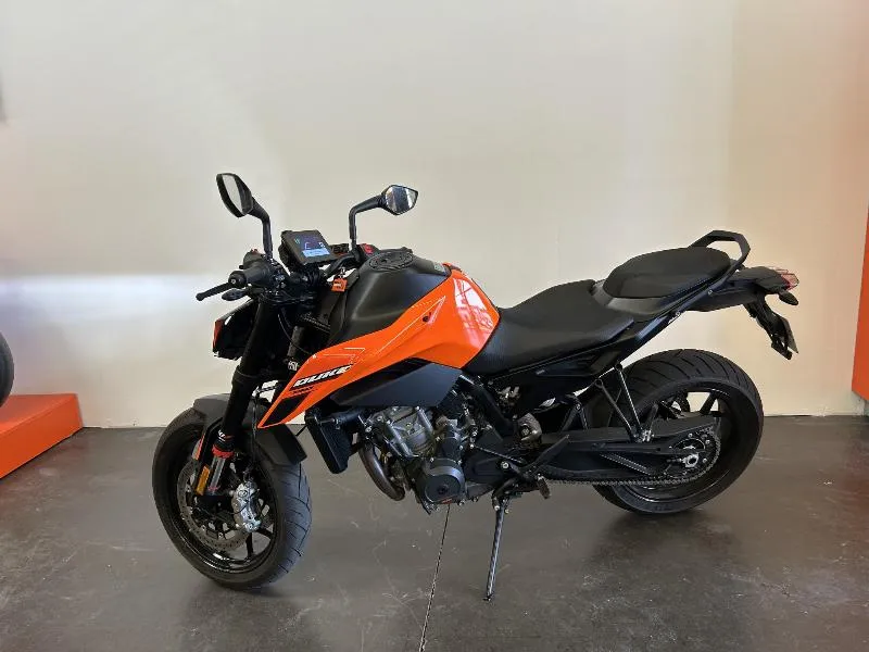 790 DUKE L