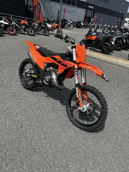 125 SX
