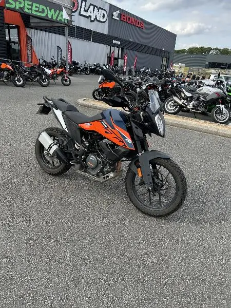 390 ADVENTURE