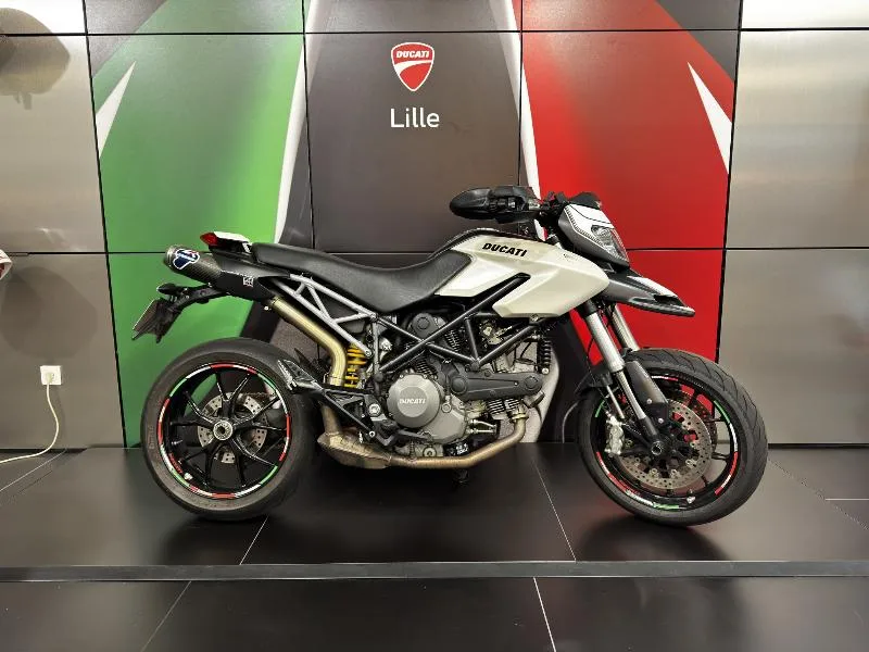 HYPERMOTARD 2010