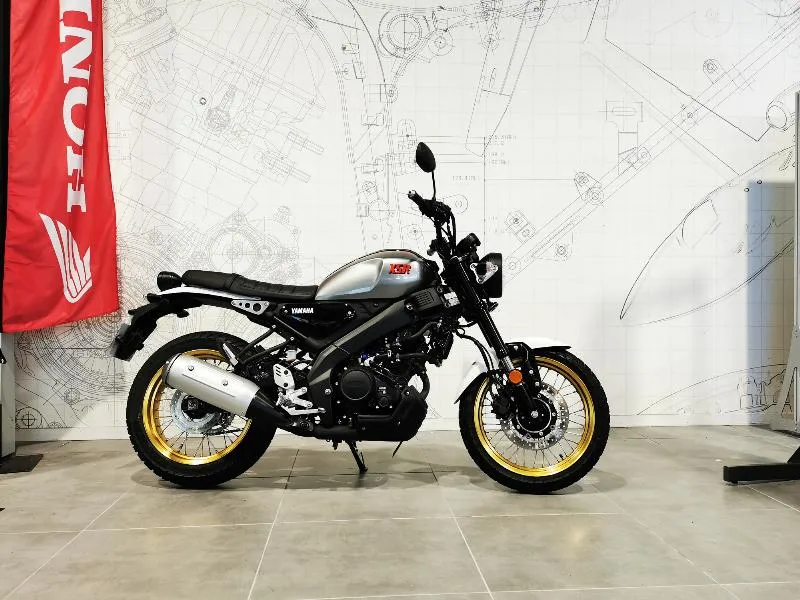XSR 125 Legacy