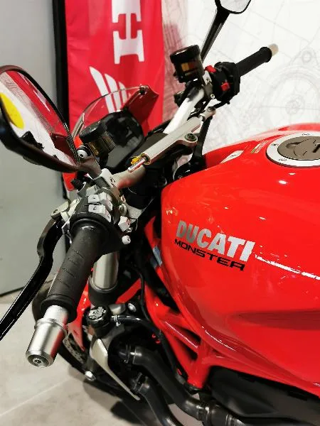 MONSTER 1200