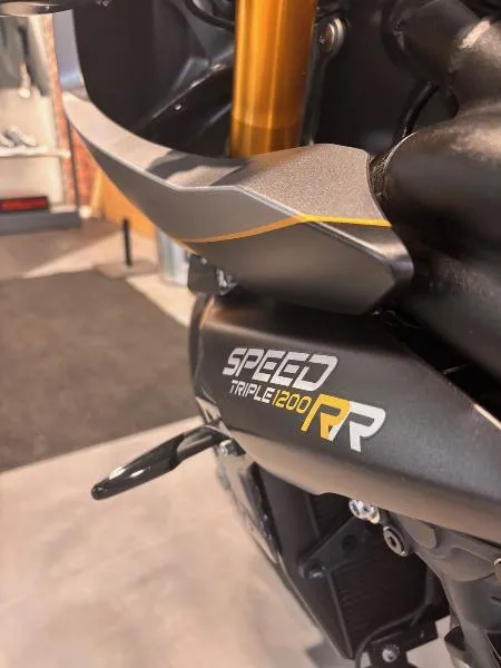 SPEED TRIPLE 1200 RR