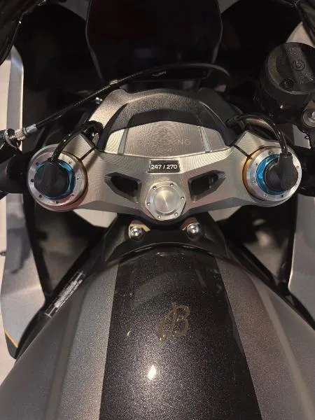 SPEED TRIPLE 1200 RR