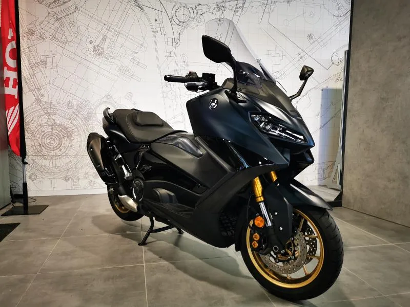 XP TMAX 560 TECH MAX