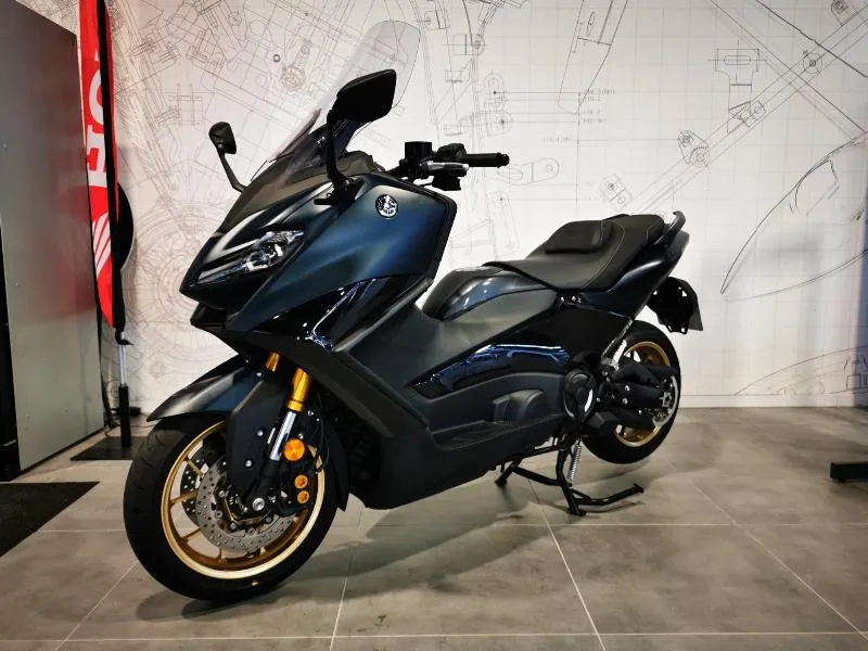 XP TMAX 560 TECH MAX