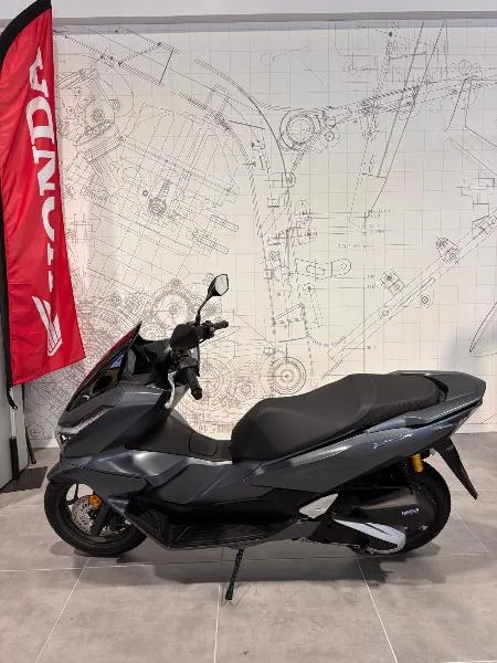 PCX 125