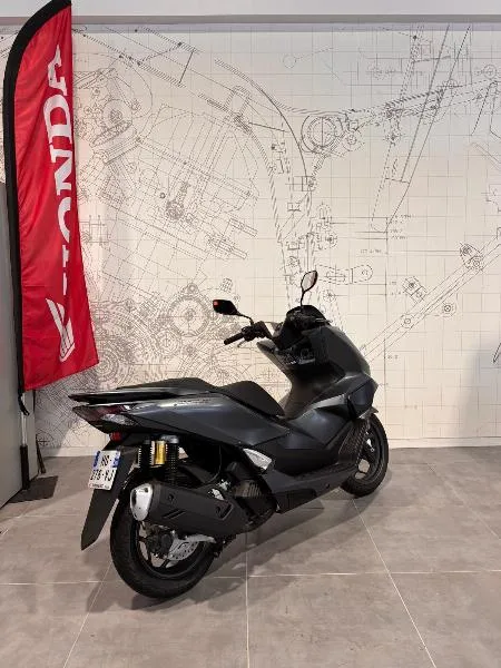 PCX 125