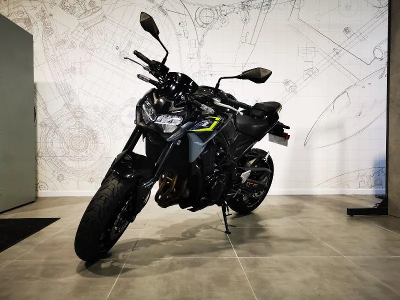 Z 900