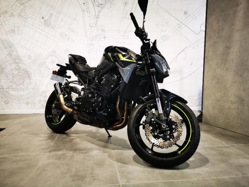 Z 900