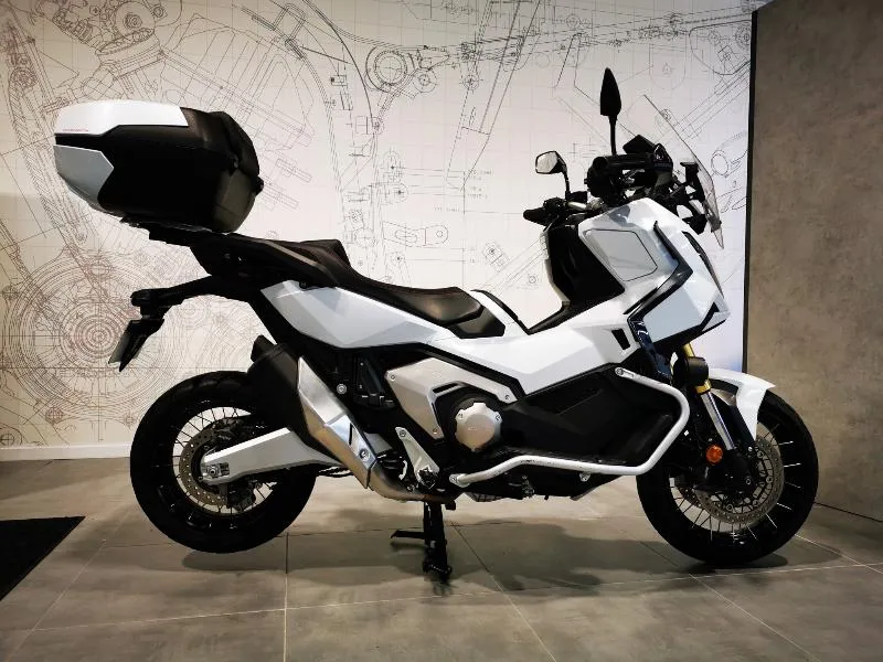 XADV 750