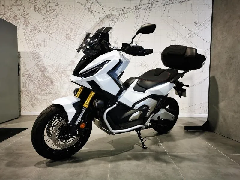 XADV 750