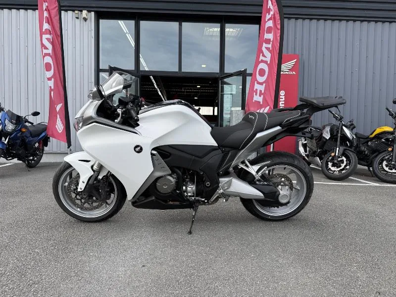 VFR 1200 F