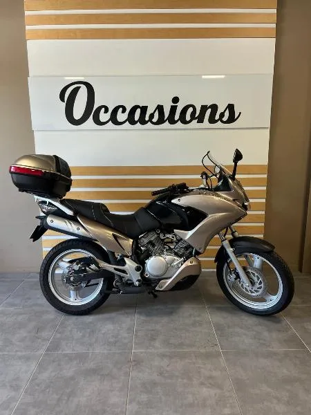 VARADERO 125
