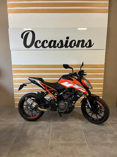 125 DUKE ABS