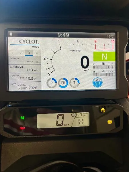 CRF 1100  L AFRICA TWIN