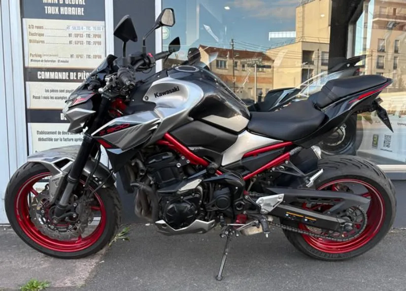 Z 900