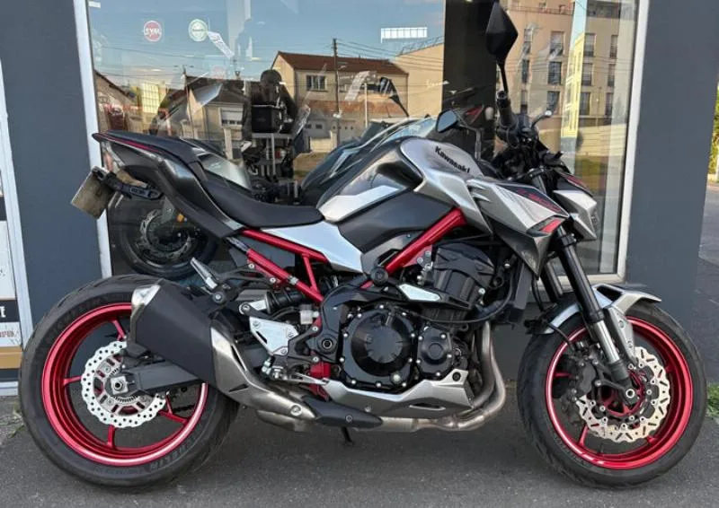 Z 900