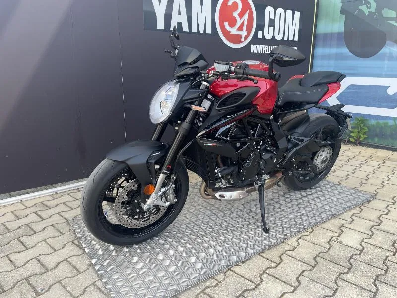 BRUTALE 800