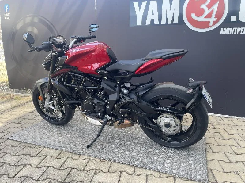 BRUTALE 800