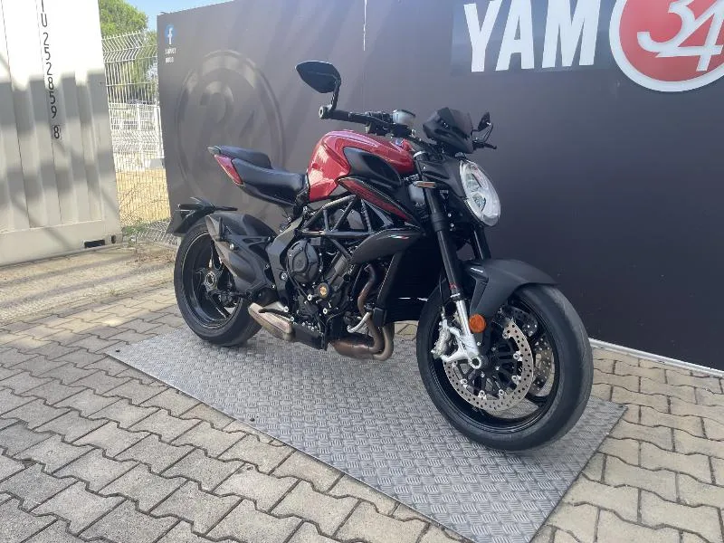BRUTALE 800