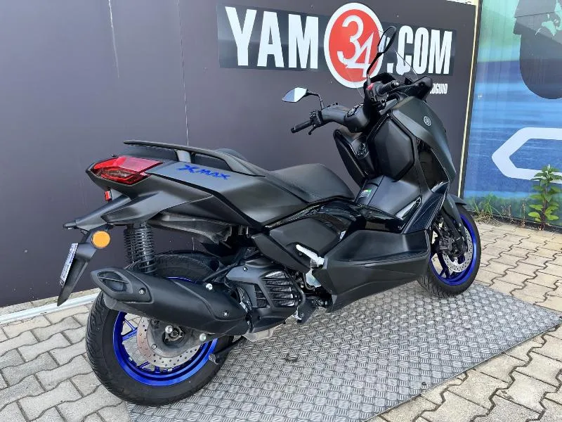 XMAX 125