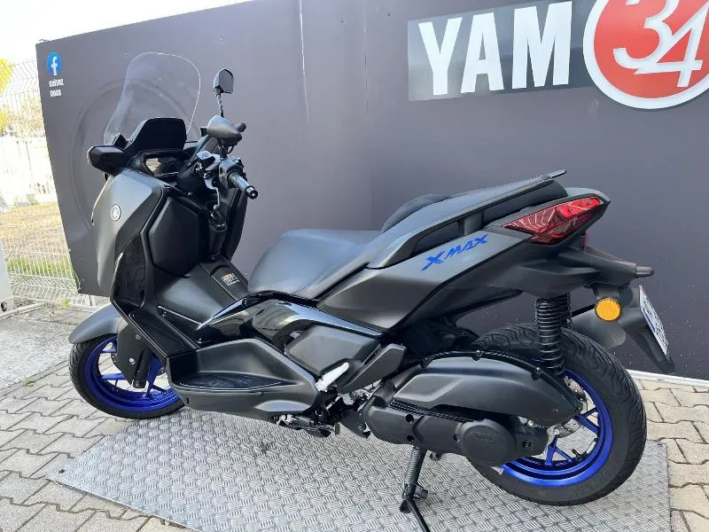 XMAX 125