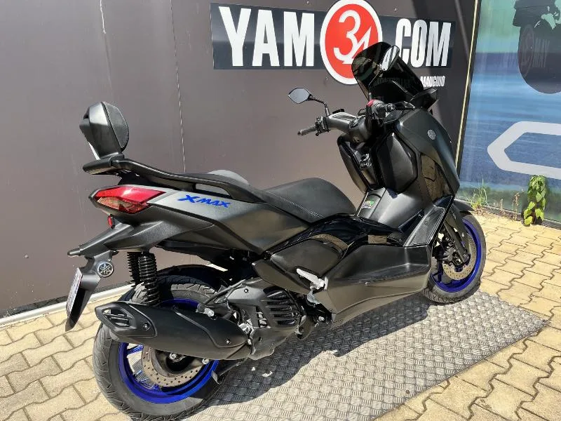 XMAX 125