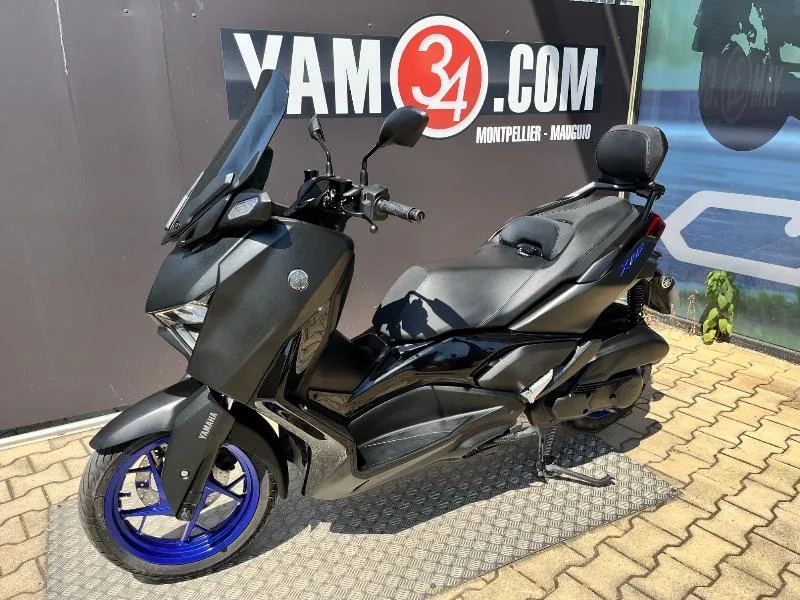 XMAX 125