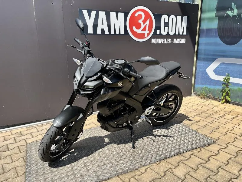MT125 ABS