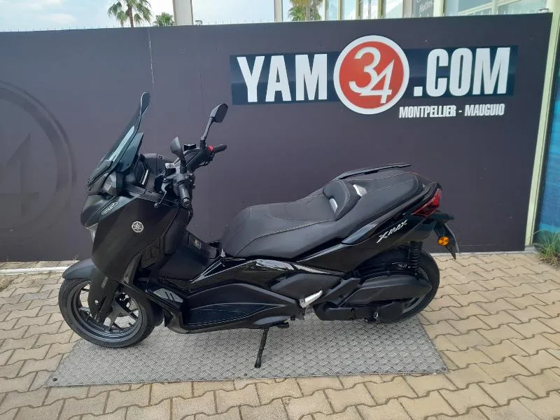 XMAX 125 TECH MAX