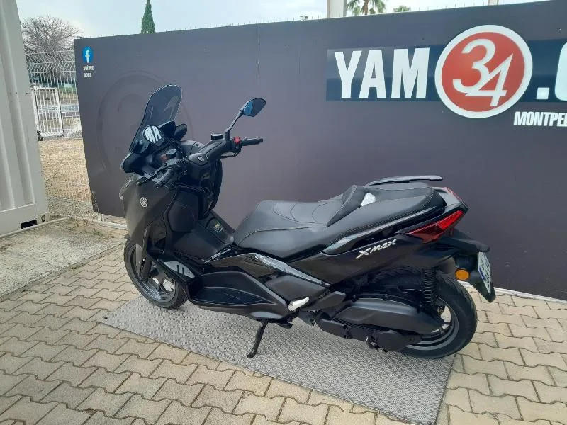 XMAX 125 TECH MAX