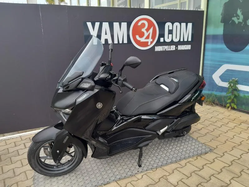 XMAX 125 TECH MAX