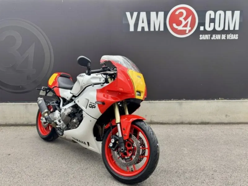 XSR 900 GP