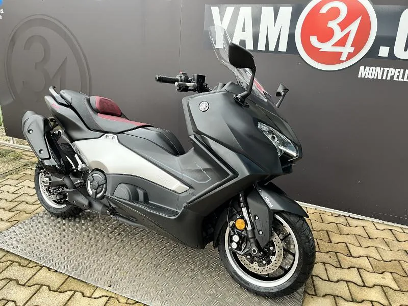 XP TMAX 560