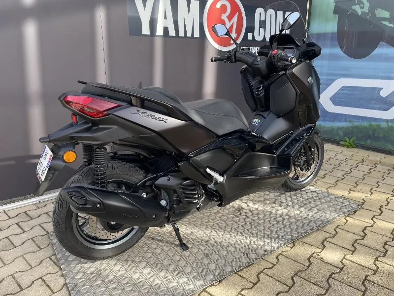 XMAX 125 TECH MAX