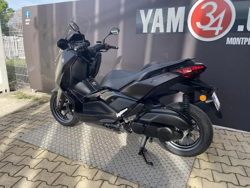 XMAX 125 TECH MAX